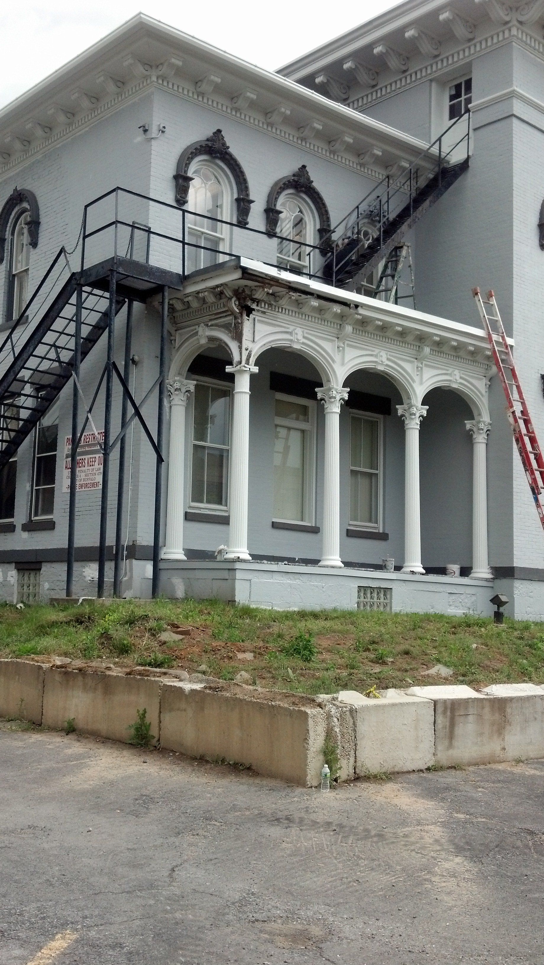 Painting Contractor Buffalo, NY Residential House Painter